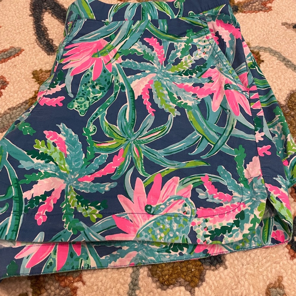 Lilly Pulitzer athletic shorts size XL